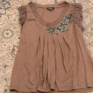 Fringed lace pleated top